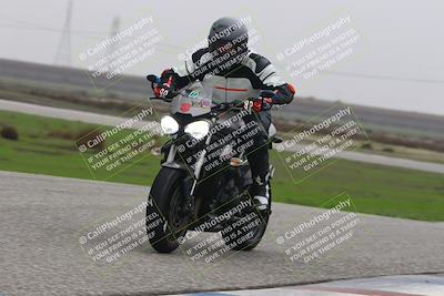 media/Nov-30-2025-TrackDaz (Sun) [[d8b22663df]]/B Group/Session 5 (Wheelie Bump)/